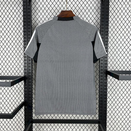 Real Madrid 2002/03 Goalkeeper Retro Jersey