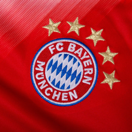 Bayern Munich Home Gnabry 7 Fan Jersey Shirt 2025-2026