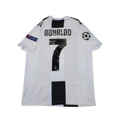 Cristiano Ronaldo #7 Juventus Home Retro Jersey 2018/19