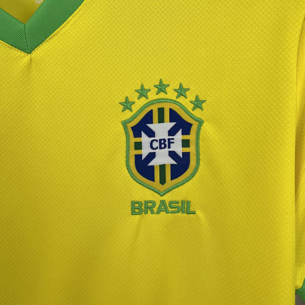 Brazil Edicao Especial 2025/26 - Amarela Brasil