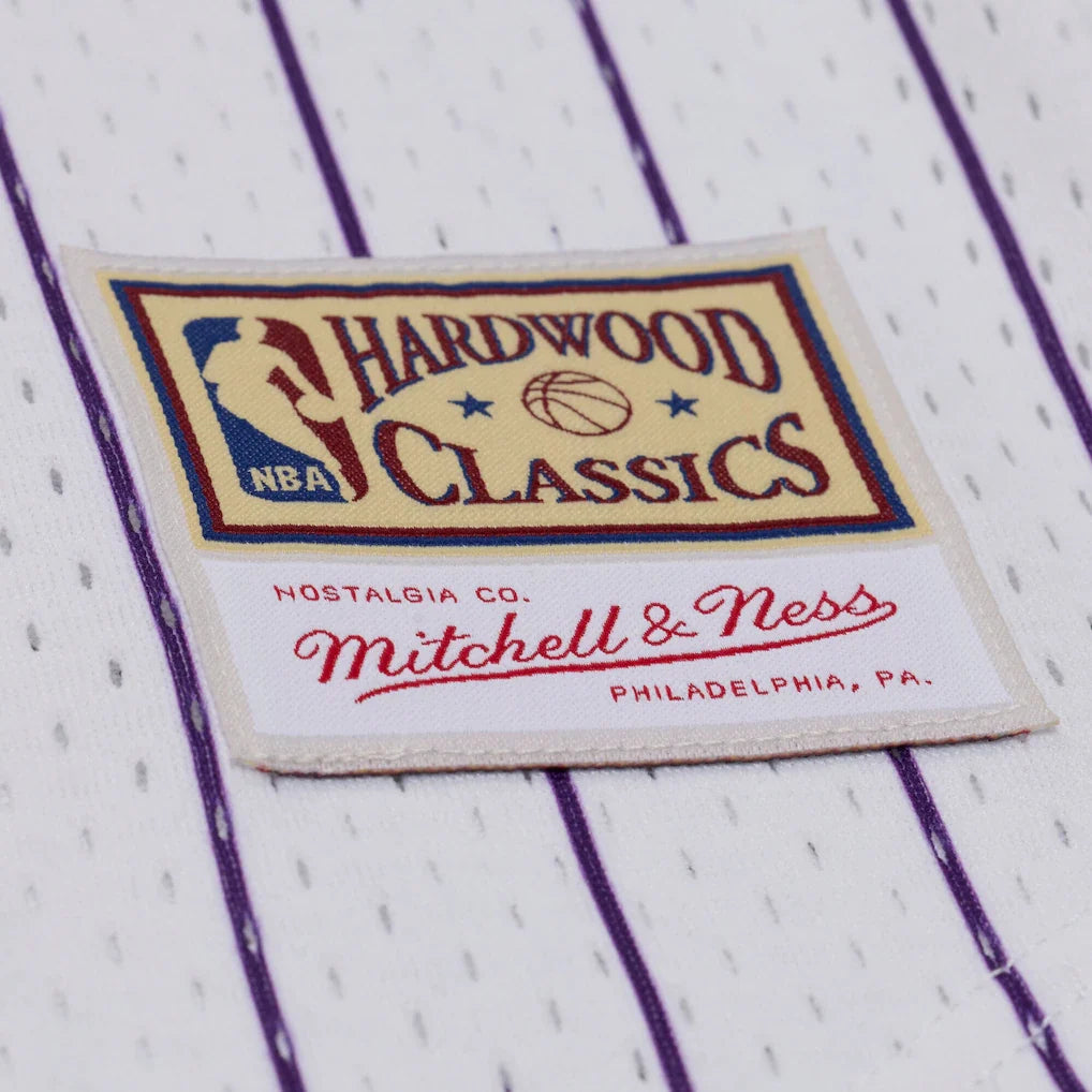 Los Angeles Lakers Mitchell & Ness Head Coach Pinstripe Mesh Full-Button Baseball Jersey - White