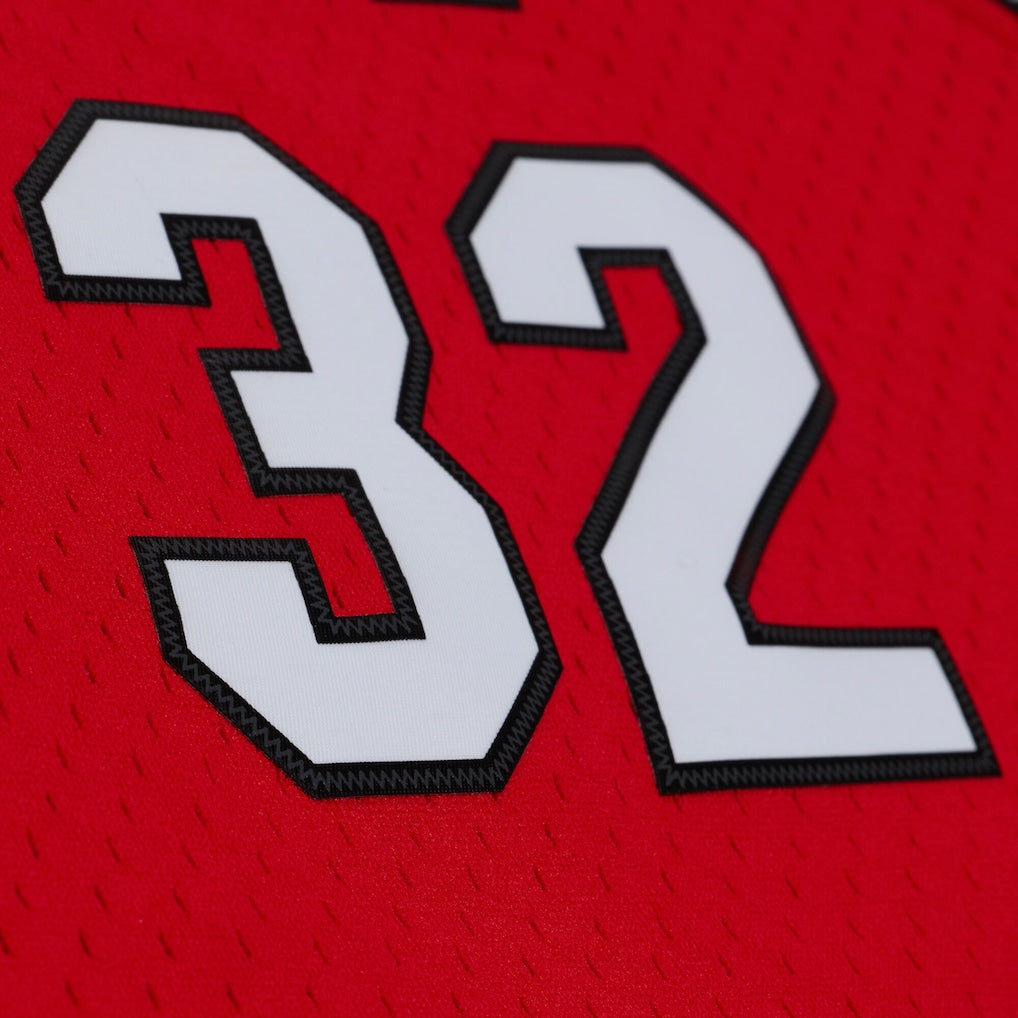 Shaquille O'Neal Miami Heat Mitchell & Ness 2005-06 Swingman Jersey - Red