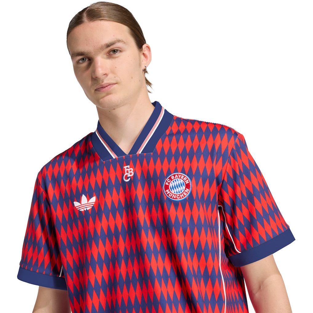 Bayern Munich adidas Unisex Lifestyler Fashion Jersey - Red