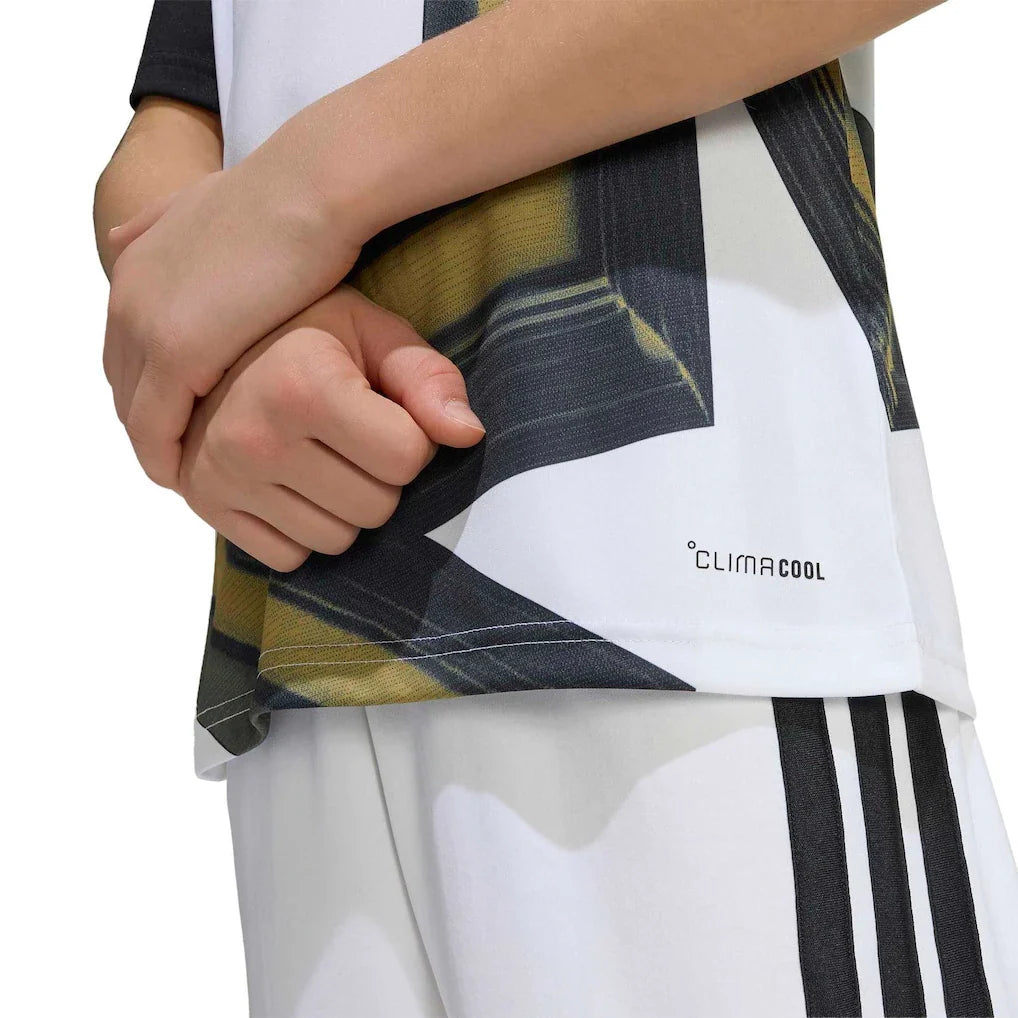 Juventus adidas Youth 2026/27 Home Pre-Match Training Jersey - White